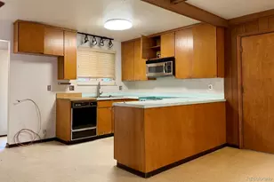 1114 S Oakland St, Aurora, CO 80012 - Photo 4