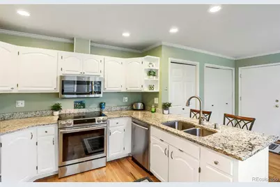10000 E Yale Avenue #7, Denver, CO 80231 - Photo 8