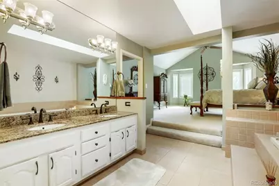 10000 E Yale Avenue #7, Denver, CO 80231 - Photo 16