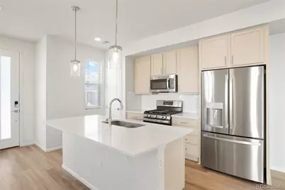 1675 S Andes Way, Aurora, CO 80017 - Photo 8