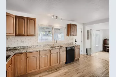 5533 Raritan Way, Denver, CO 80221 - Photo 6