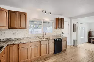 5533 Raritan Way, Denver, CO 80221 - Photo 6