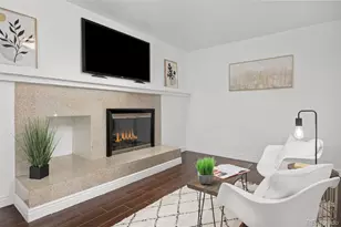 1607 S Oakland St, Aurora, CO 80012 - Photo 4