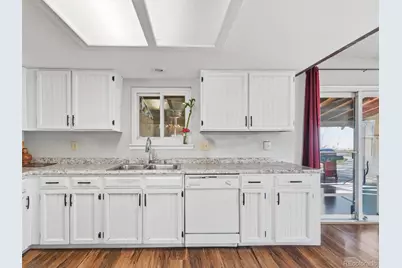892 S Rifle Way, Aurora, CO 80017 - Photo 8