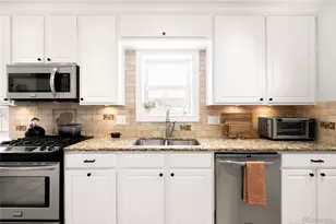 2390 N Glencoe St, Denver, CO 80207 - Photo 12