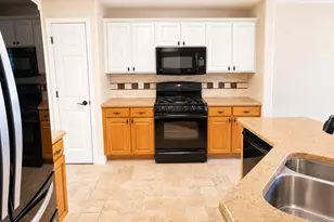 12748 E Wyoming Cir, Aurora, CO 80012 - Photo 8