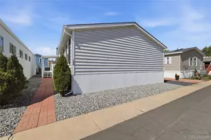 1631 Pagosa Way, Aurora, CO 80011 - Photo 2
