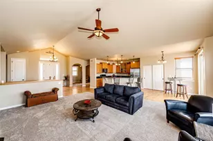 14325 Watson Cir, Bennett, CO 80102 - Photo 10