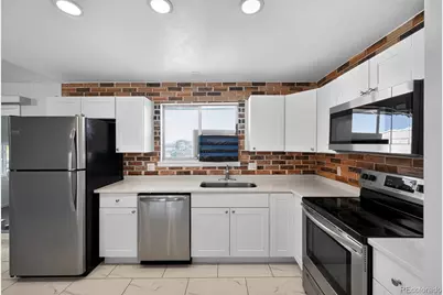 1902 S Truckee Street, Aurora, CO 80013 - Photo 2
