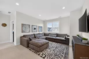 6810 S Valleyhead Ct, Aurora, CO 80016 - Photo 30