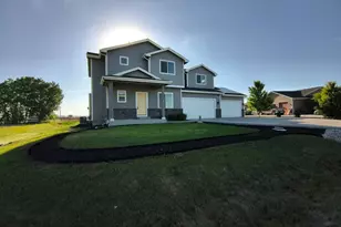 135 Foxtail Dr, Hudson, CO 80642 - Photo 1