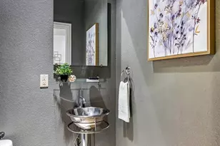 464 S Franklin St, Denver, CO 80209 - Photo 24