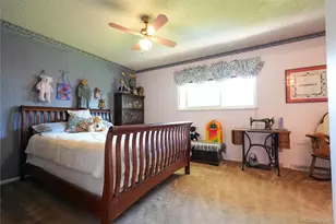 9155 E Oxford Dr, Denver, CO 80237 - Photo 10