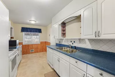 9609 W 57th Avenue, Arvada, CO 80002 - Photo 8