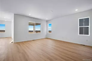 24562 E 34th Ave, Aurora, CO 80019 - Photo 12