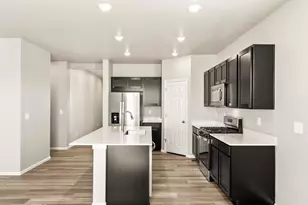 9205 Sedalia St, Commerce City, CO 80022 - Photo 6