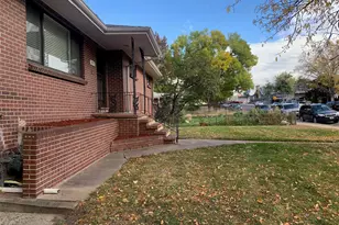 3555 S Downing St, Englewood, CO 80113 - Photo 2