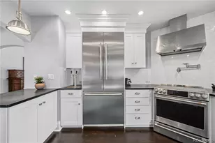 2375 Locust St, Denver, CO 80207 - Photo 6