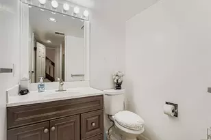 1044 S Yampa St, Aurora, CO 80017 - Photo 10