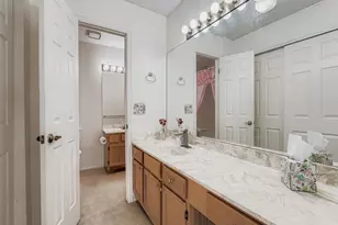 1044 S Yampa St, Aurora, CO 80017 - Photo 4