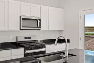 512 97th Ave, Greeley, CO 80631 - Photo 8