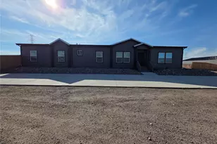 341 Lilac Cir, Lochbuie, CO 80603 - Photo 1