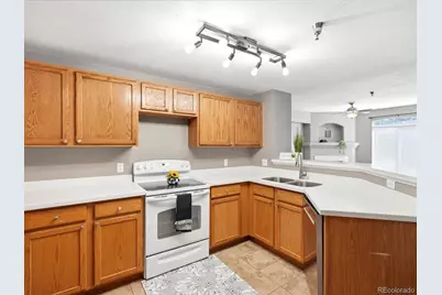 2575 S Syracuse Way #H202, Denver, CO 80231 - Photo 4