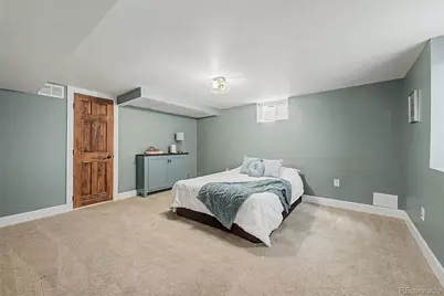 1040 W Longview Avenue, Littleton, CO 80120 - Photo 26