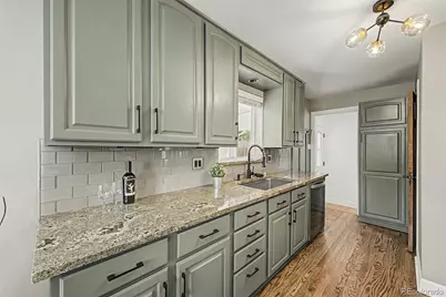 1040 W Longview Avenue, Littleton, CO 80120 - Photo 12
