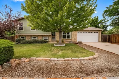 18854 E Quincy Place, Aurora, CO 80015 - Photo 2
