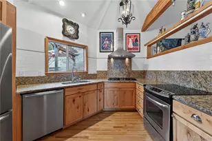 32209 Blue Springs Dr, Evergreen, CO 80439 - Photo 14