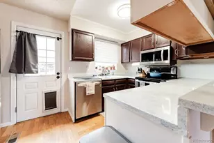 8030 S Columbine Ct, Centennial, CO 80122 - Photo 6