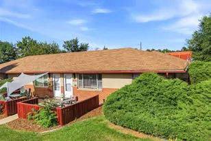 2692 S Acoma St, Denver, CO 80223 - Photo 34