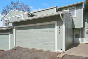 3040 S Macon Cir, Aurora, CO 80014 - Photo 2