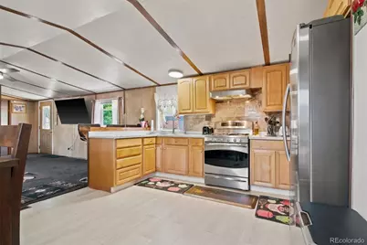 422 Willow Drive, Lochbuie, CO 80603 - Photo 8