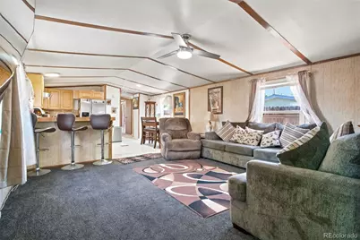 422 Willow Drive, Lochbuie, CO 80603 - Photo 10