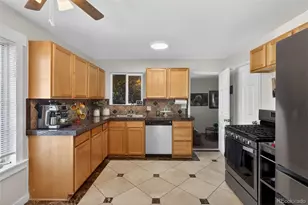 820 Newark St, Aurora, CO 80010 - Photo 10