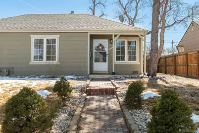 820 Newark Street, Aurora, CO 80010 - Photo 30
