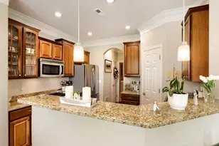 10134 Bluffmont Ln, Lone Tree, CO 80124 - Photo 4