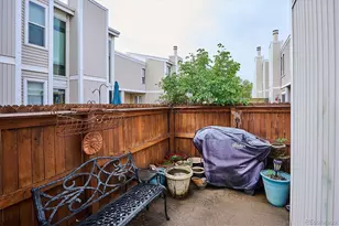 1050 S Monaco Parkway, Denver, CO 80224 - Photo 6