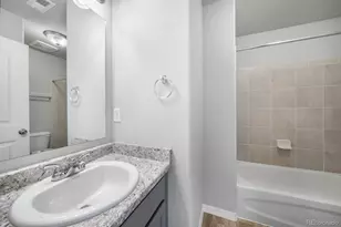 786 N Carrie Ct, Watkins, CO 80137 - Photo 8