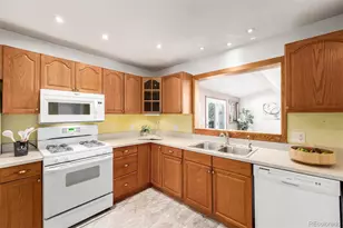 10472 Santa Fe St, Northglenn, CO 80234 - Photo 16