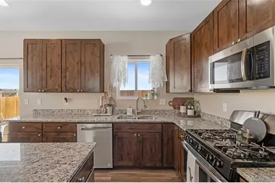 84 S 4th Avenue, Deer Trail, CO 80105 - Photo 12