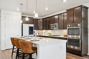 8500 S Riviera Ct, Aurora, CO 80016 - Photo 8