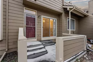 1069 S Walden Way, Aurora, CO 80017 - Photo 2