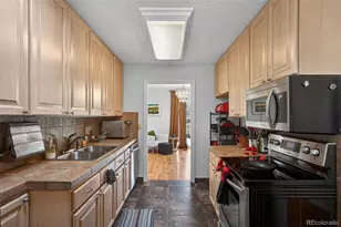 2284 S Sherman St, Denver, CO 80210 - Photo 10