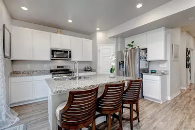 47 S Titus Street, Aurora, CO 80018 - Photo 2
