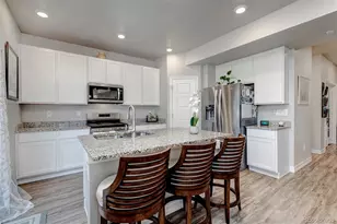 47 S Titus St, Aurora, CO 80018 - Photo 2