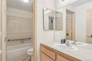 1445 S Chambers Rd, Aurora, CO 80017 - Photo 16