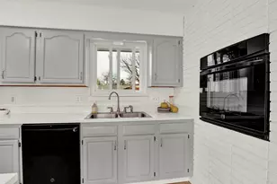 36 S Flower St, Lakewood, CO 80226 - Photo 12